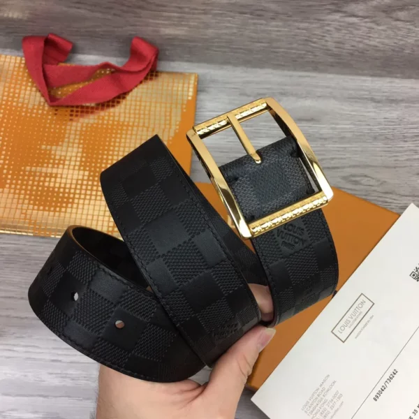 Louis Vuitton belt