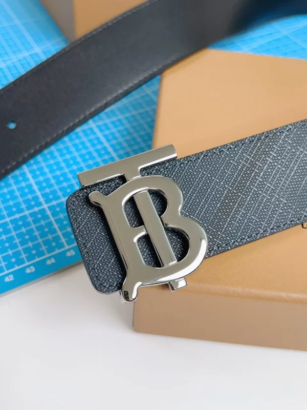 Burberry belt