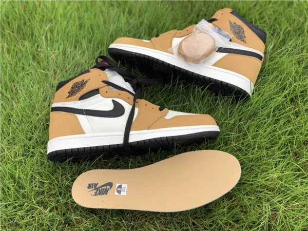 Air Jordan 1 Rookie Of The Year - 2018-09-05 - Replica shoes