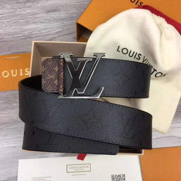 Louis Vuitton belt