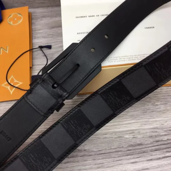 Louis Vuitton belt