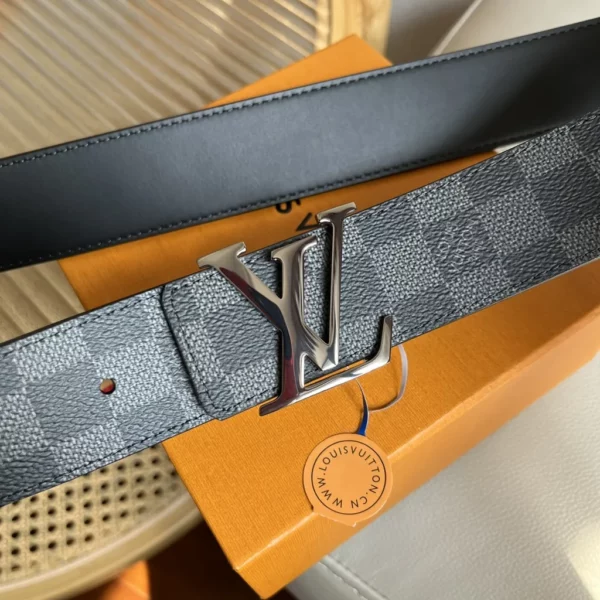 Louis Vuitton belt