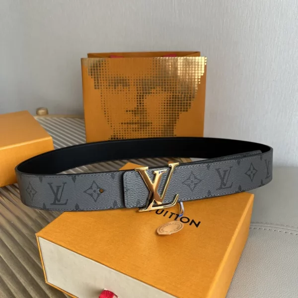 Louis Vuitton belt