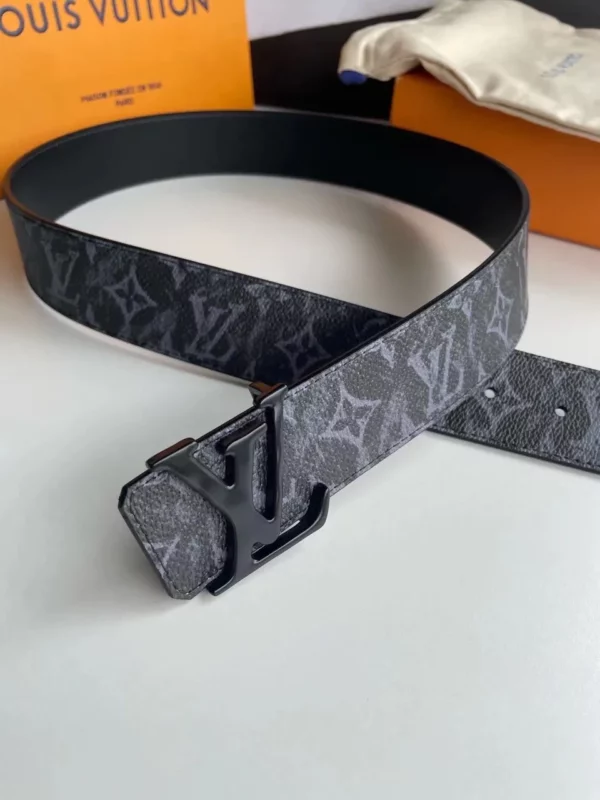 Louis Vuitton belt