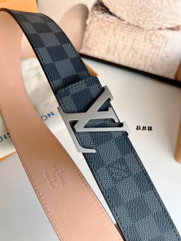 Louis Vuitton belt