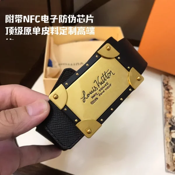 Louis Vuitton belt