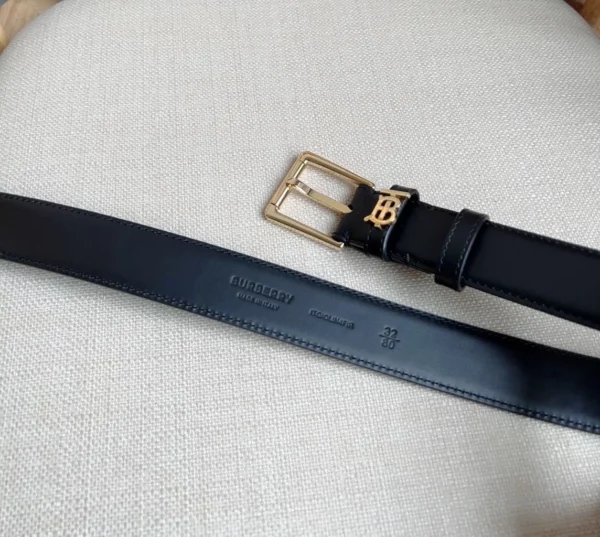 Burberry belt