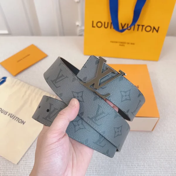 Louis Vuitton belt