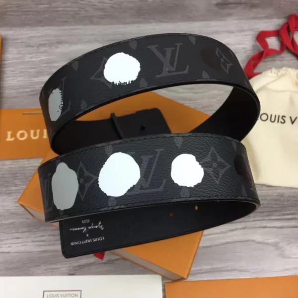 Louis Vuitton belt