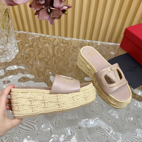 Valentino shoes - Reps shoes