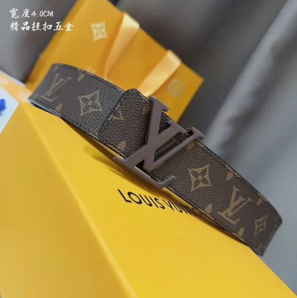 Louis Vuitton belt