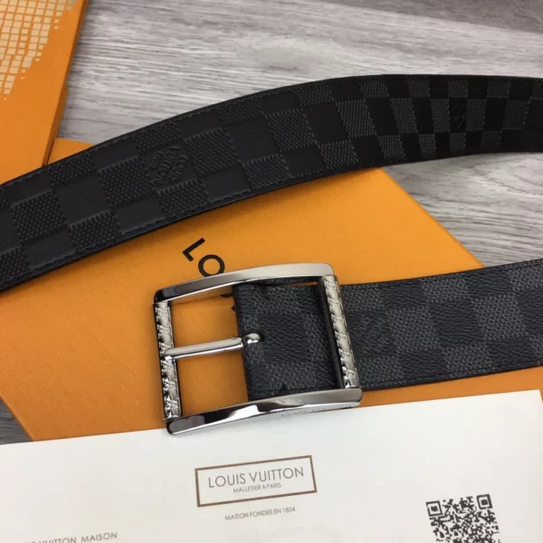 Louis Vuitton belt