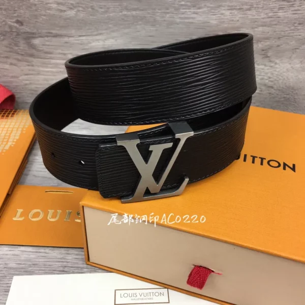 Louis Vuitton belt