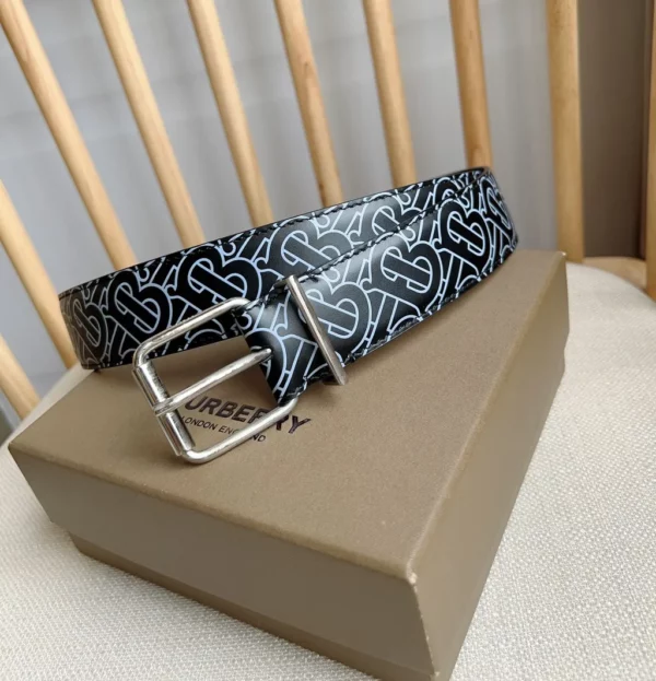 Burberry belt