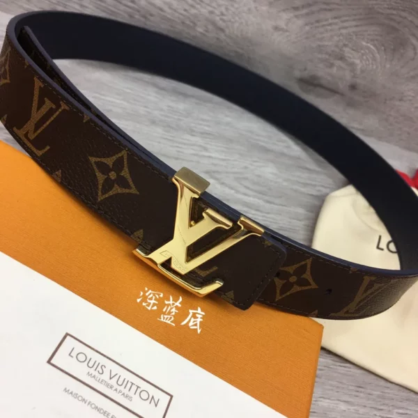 Louis Vuitton belt