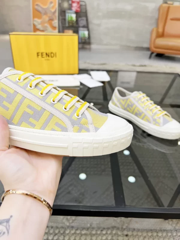 Fendi shoes - Replica shoes