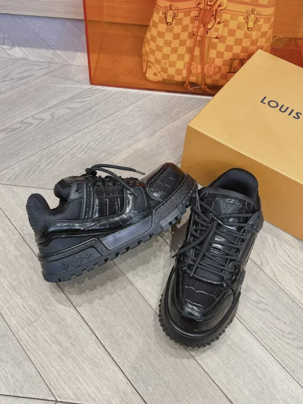 Louis Vuitton shoes - rep shoes