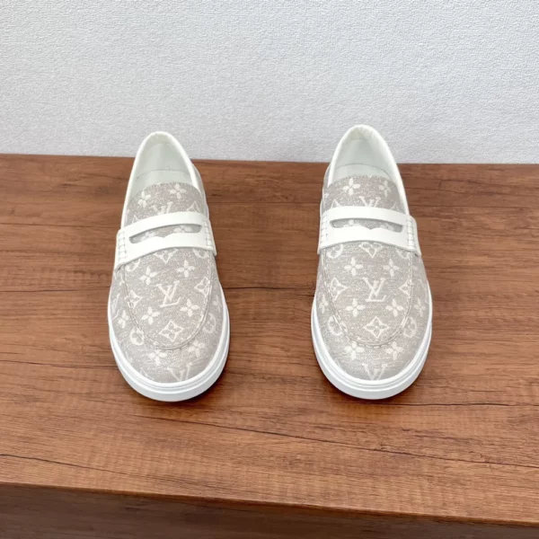 Louis Vuitton shoes - rep shoes