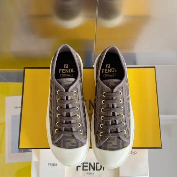 Fendi shoes - Replica shoes