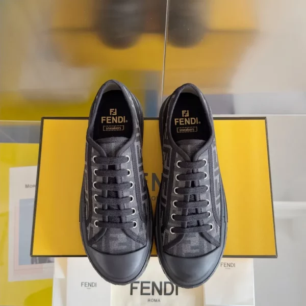 Fendi shoes - Replica shoes