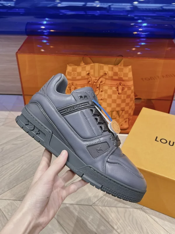 Louis Vuitton shoes - rep shoes