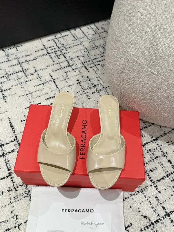 Ferragamo shoes - rep shoes