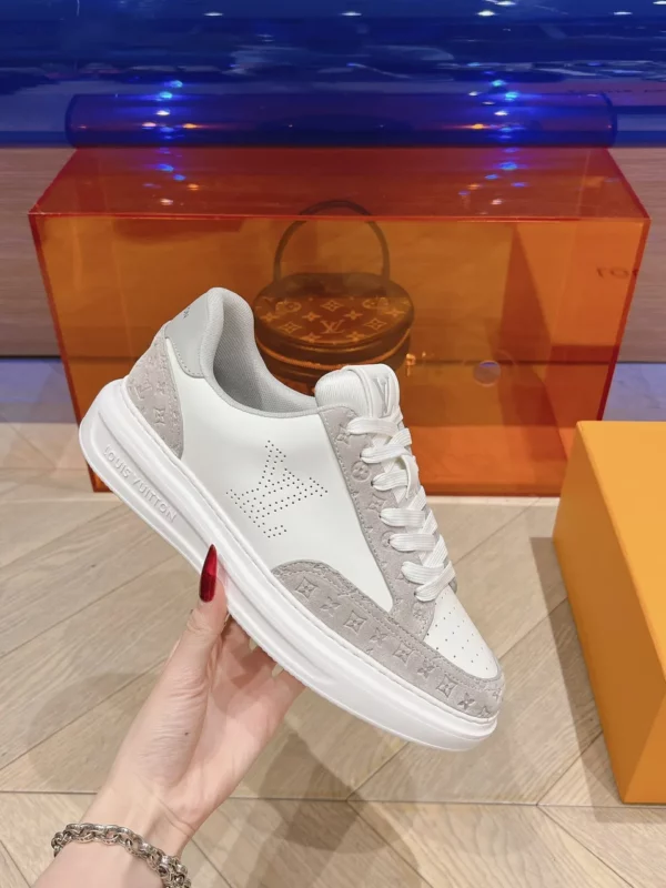 Louis Vuitton shoes - rep shoes