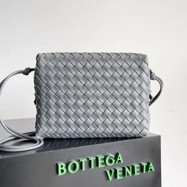 Bottega Veneta bag - replica bags