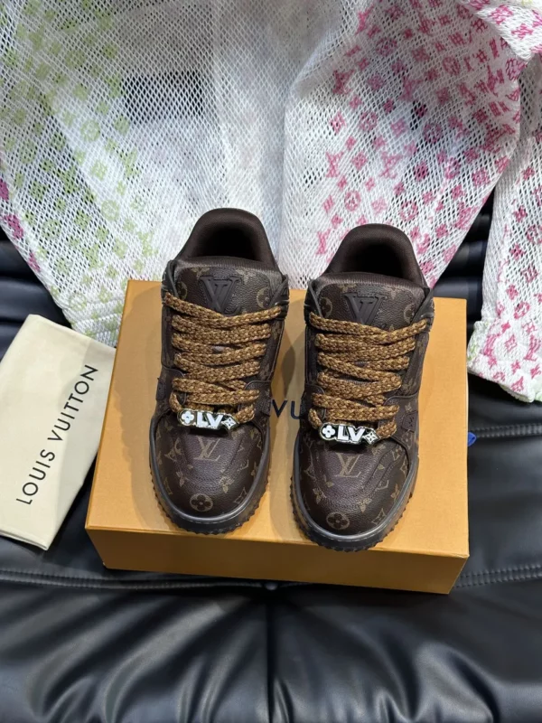 Louis Vuitton shoes - rep shoes