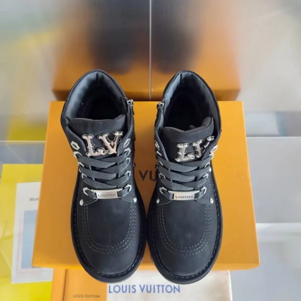 Louis Vuitton shoes - rep shoes