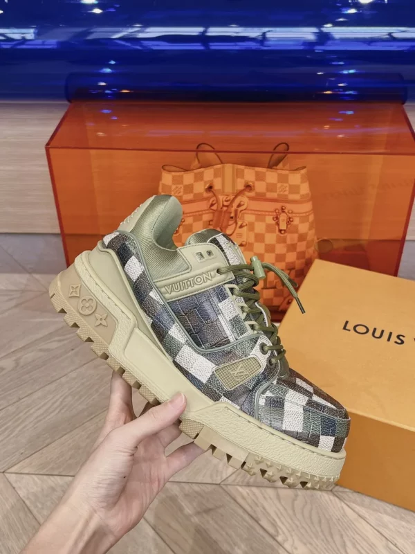 Louis Vuitton shoes - rep shoes