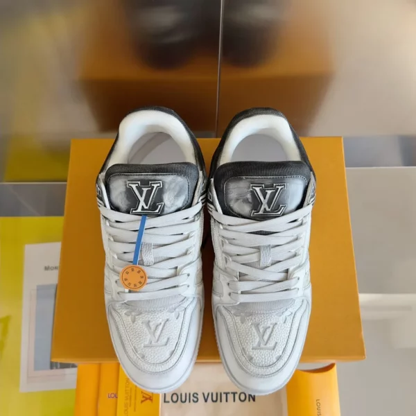 Louis Vuitton shoes - rep shoes