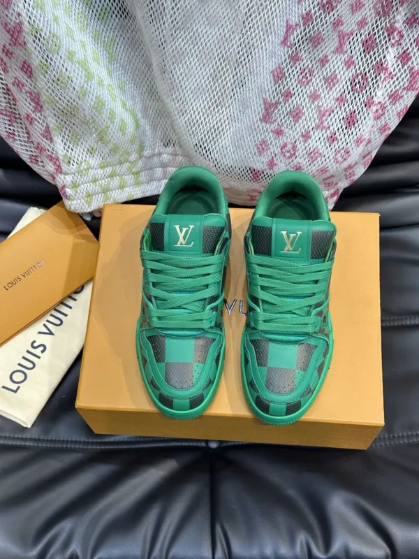 Louis Vuitton shoes - rep shoes