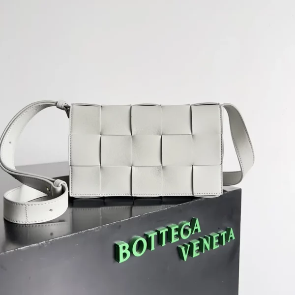 Bottega Veneta bag - replica bags