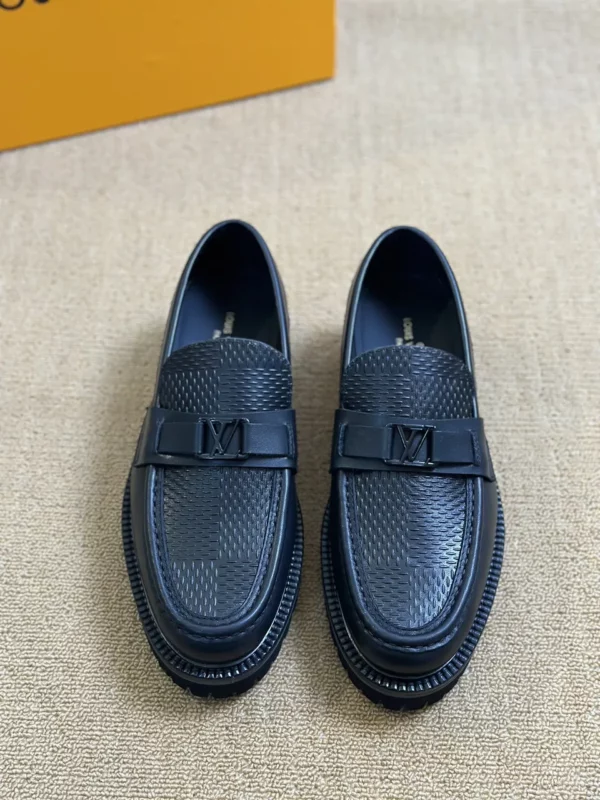 Louis Vuitton shoes - rep shoes