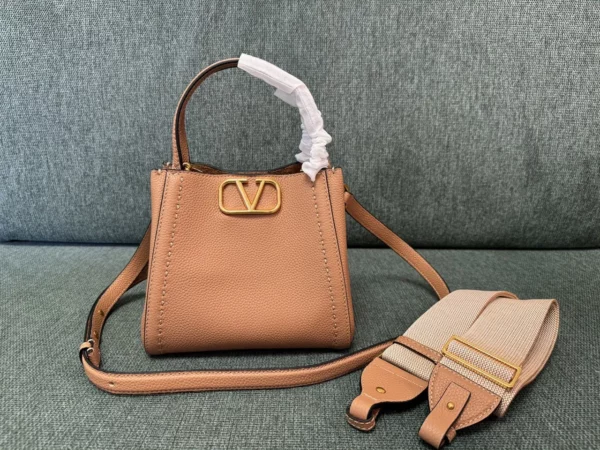 Valentino bag - rep bags