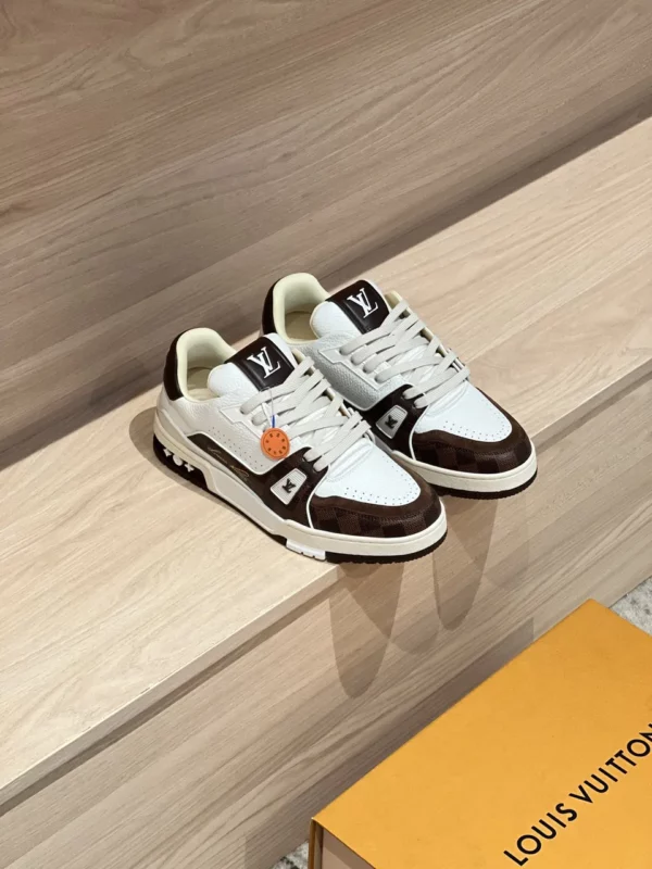 Louis Vuitton shoes - rep shoes