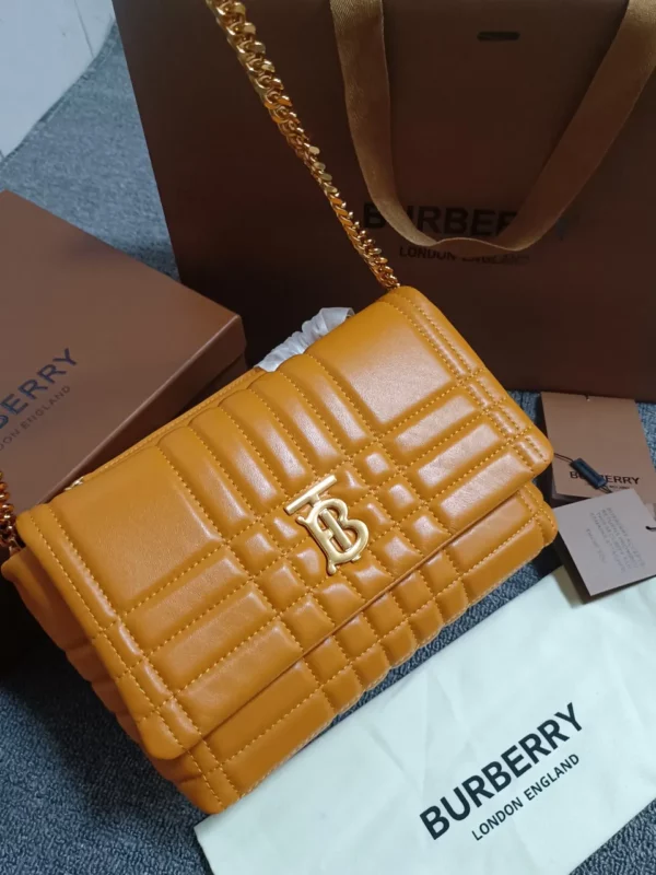 Burberry bag - rep bags