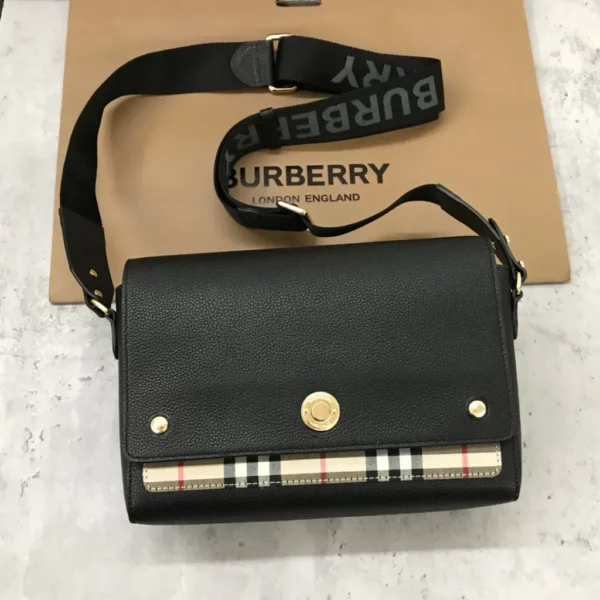 Burberry bag - rep bags