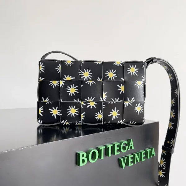 Bottega Veneta bag - replica bags