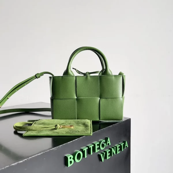 Bottega Veneta bag - replica bags