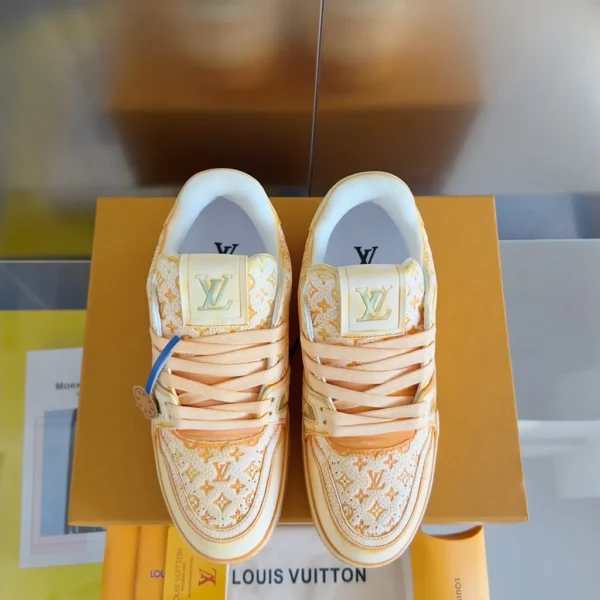 Louis Vuitton shoes - rep shoes