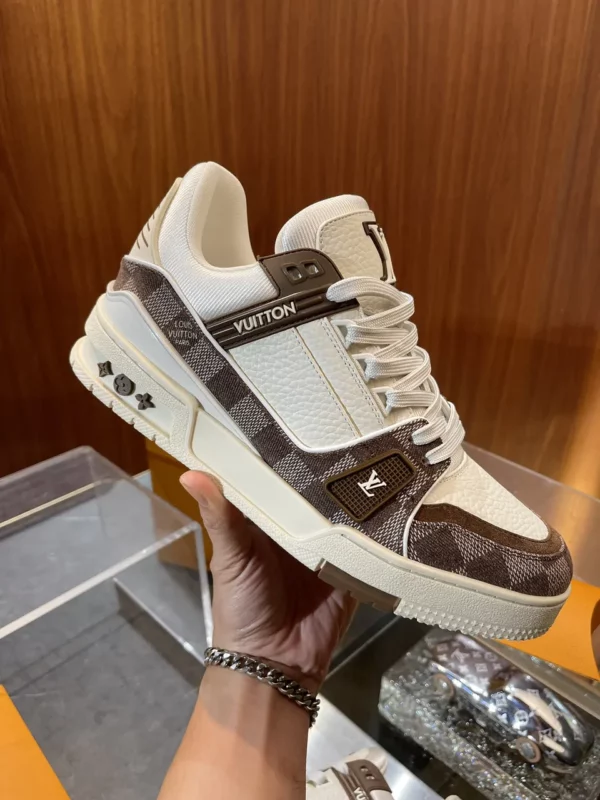 Louis Vuitton shoes - rep shoes