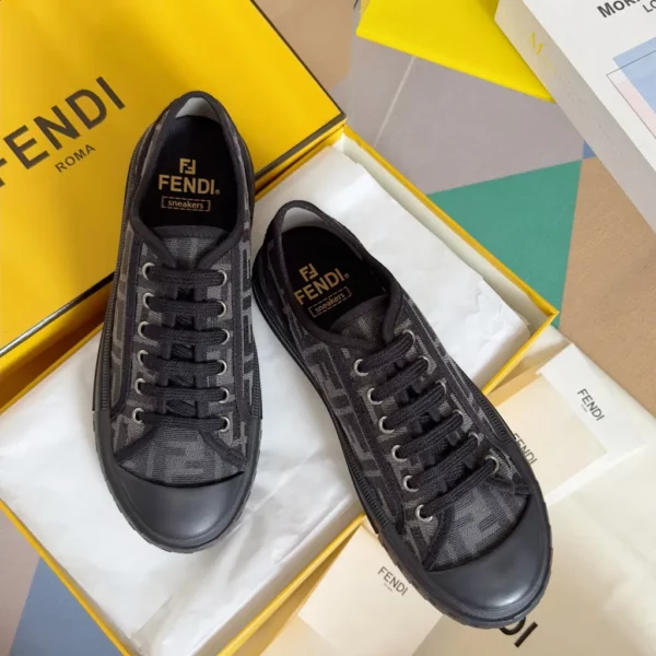 Fendi shoes - Replica shoes