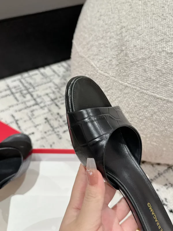 Ferragamo shoes - Replica shoes