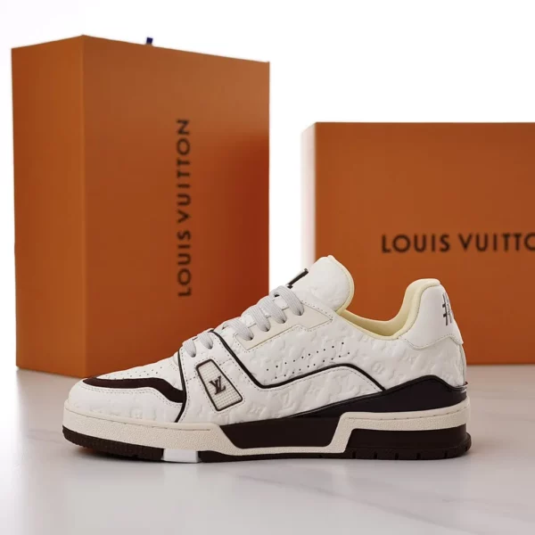 Louis Vuitton shoes - rep shoes