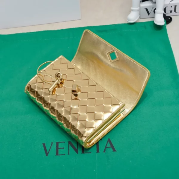 Bottega Veneta bag - replica bags