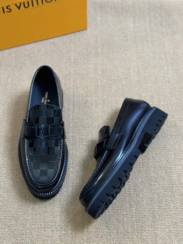 Louis Vuitton shoes - rep shoes