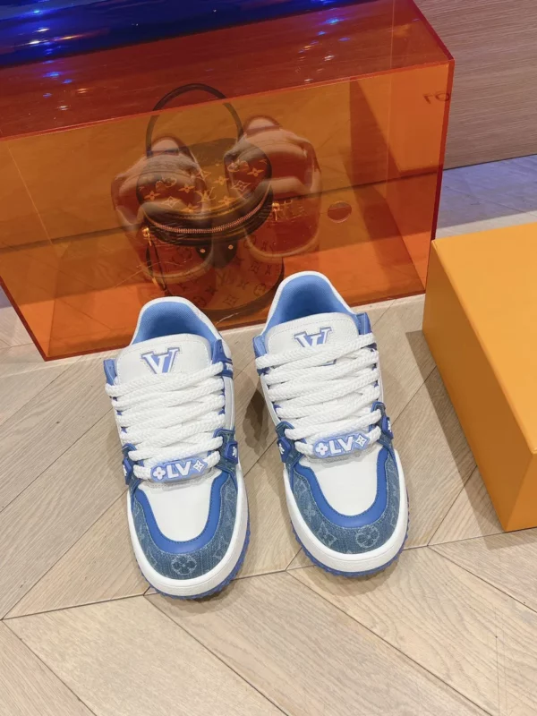 Louis Vuitton shoes - rep shoes