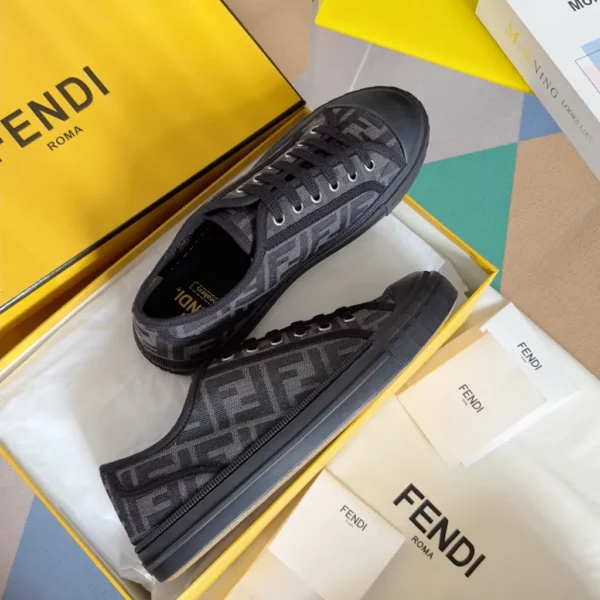 Fendi shoes - Replica shoes